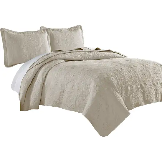 Ada 3 Piece Microfiber King Size Quilt Set, Mandala Embroidery Photo 1