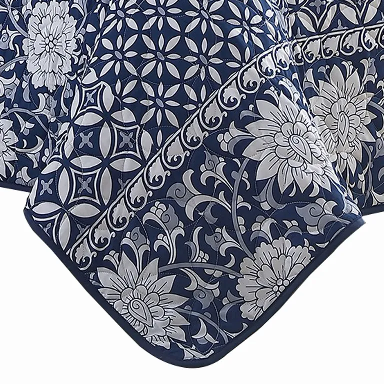Ann 6 Piece King Size Polyester Quilt Set, Flowers, Reversible Photo 4