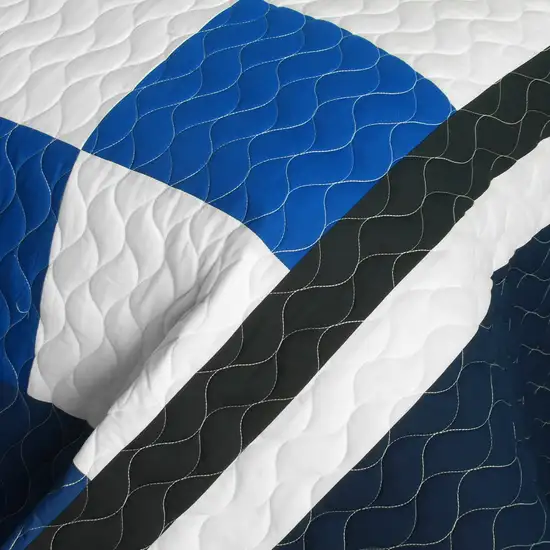 Anything is Possible -  Vermicelli-Quilted Patchwork Plaid Quilt Set Full/Queen Photo 4