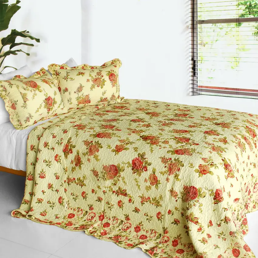 Beauty of Light -  3PC Cotton Contained Vermicelli-Quilted Patchwork Quilt Set (Full/Queen Size) Photo 1