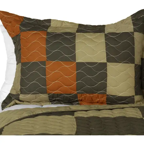 Believe Love -  3PC Vermicelli-Quilted Patchwork Quilt Set (Full/Queen Size) Photo 2
