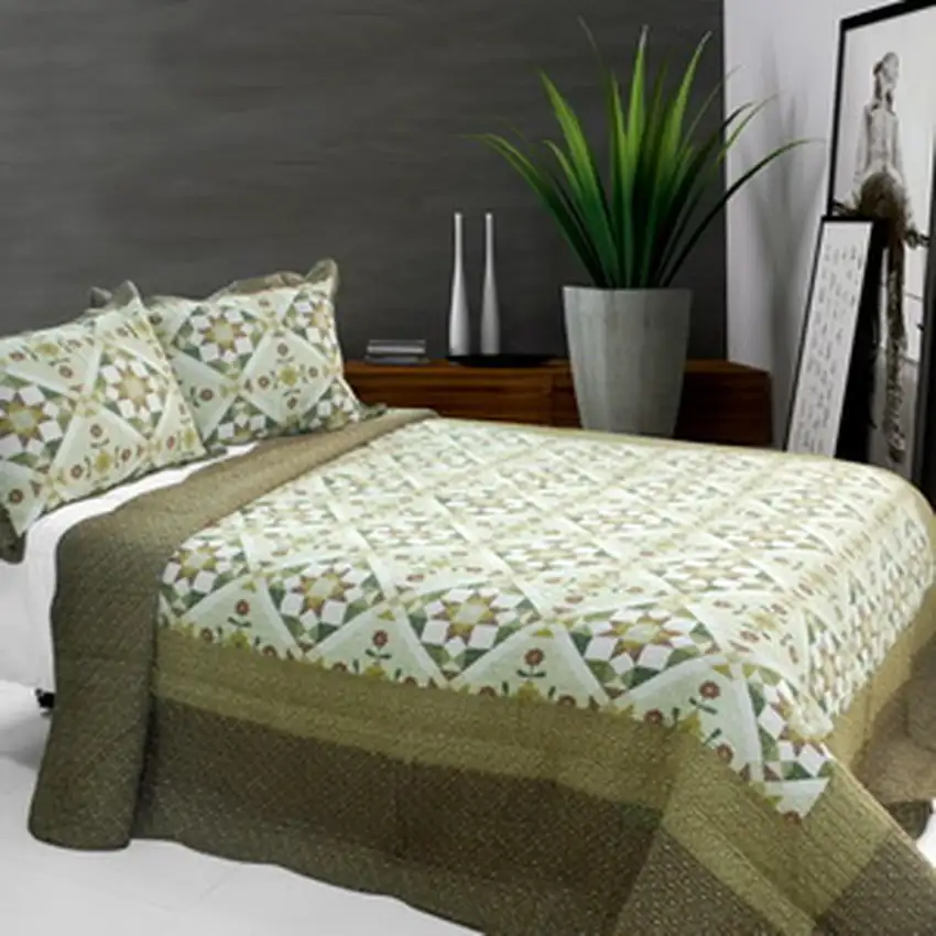 Blooming Flowers -  Cotton 3PC Vermicelli-Quilted Printed Quilt Set (Full/Queen Size) Photo 2