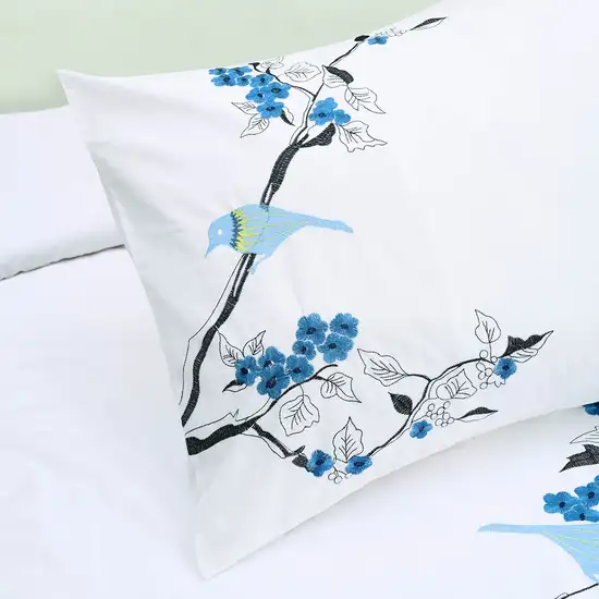 Blue and White King 100% Cotton 200 Thread Count Washable Duvet Cover Set Photo 2