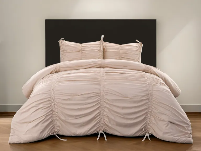 Blush Queen Polyester 180 Thread Count Washable Down Comforter Set Photo 1