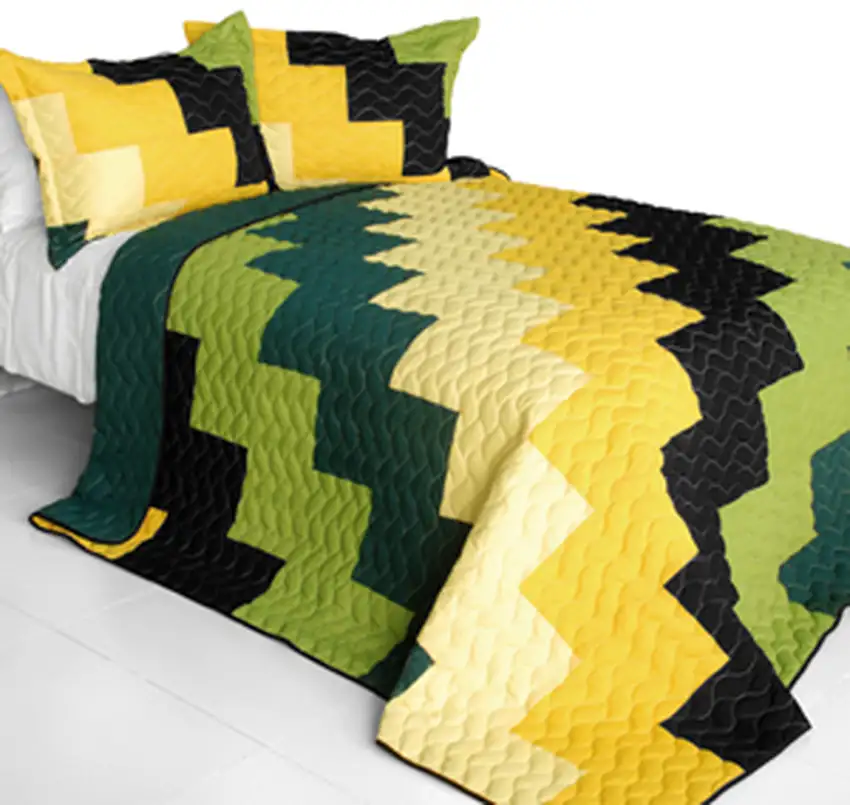Bridge of Sighs -  3PC Vermicelli-Quilted Patchwork Quilt Set (Full/Queen Size) Photo 2