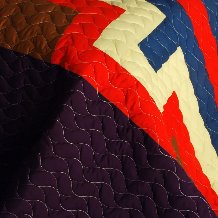 Bubbly Night - 3PC Vermicelli-Quilted Patchwork Quilt Set (Full/Queen Size) Photo 4