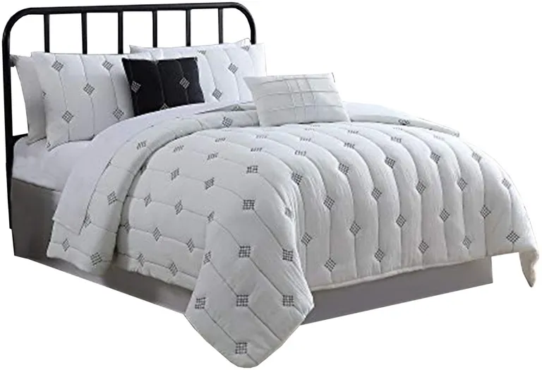 Bucharest 5 Piece Embroidered King Comforter Set with Pleats The Urban Port Photo 1