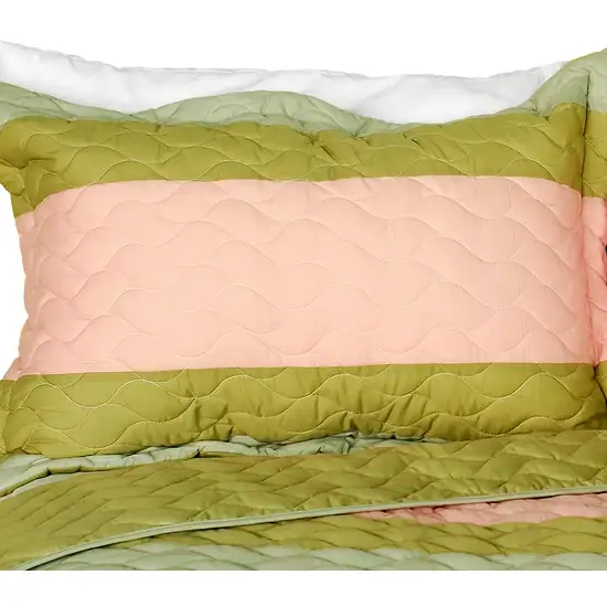 By the Sea -  3PC Vermicelli-Quilted Patchwork Quilt Set (Full/Queen Size) Photo 2