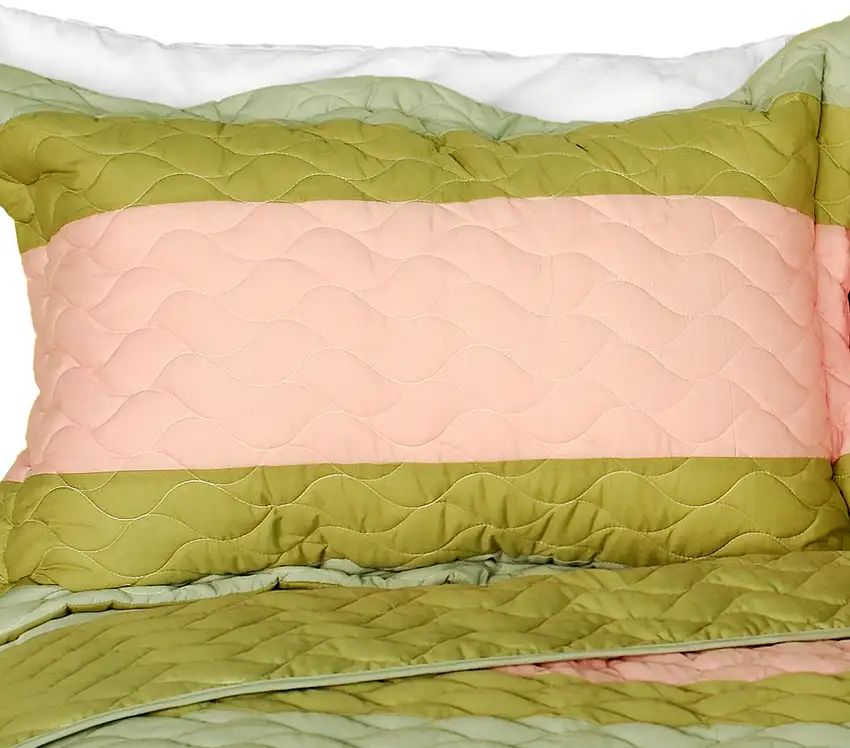 By the Sea -  3PC Vermicelli-Quilted Patchwork Quilt Set (Full/Queen Size) Photo 2