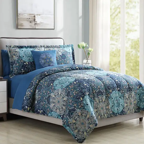 Caen 8 Piece King Size Printed Reversible Bed Set The Urban Port Photo 2