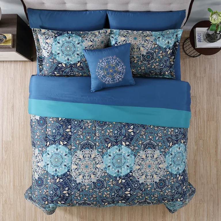Caen 8 Piece King Size Printed Reversible Bed Set The Urban Port Photo 3