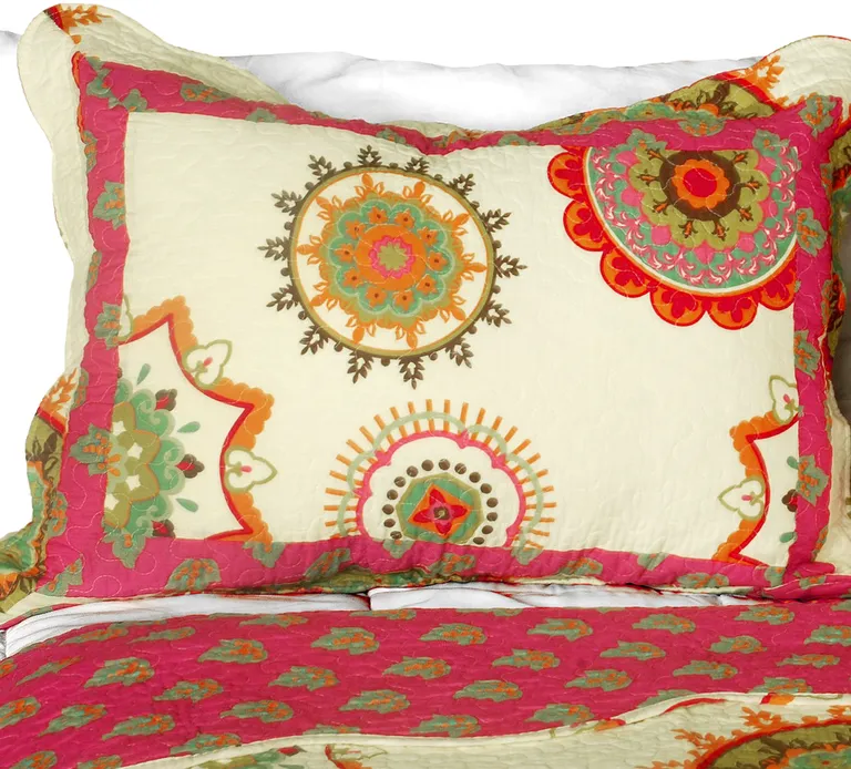 Children of Heaven - 3PC Cotton Contained Vermicelli-Quilted Patchwork Quilt Set (Full/Queen Size) Photo 1