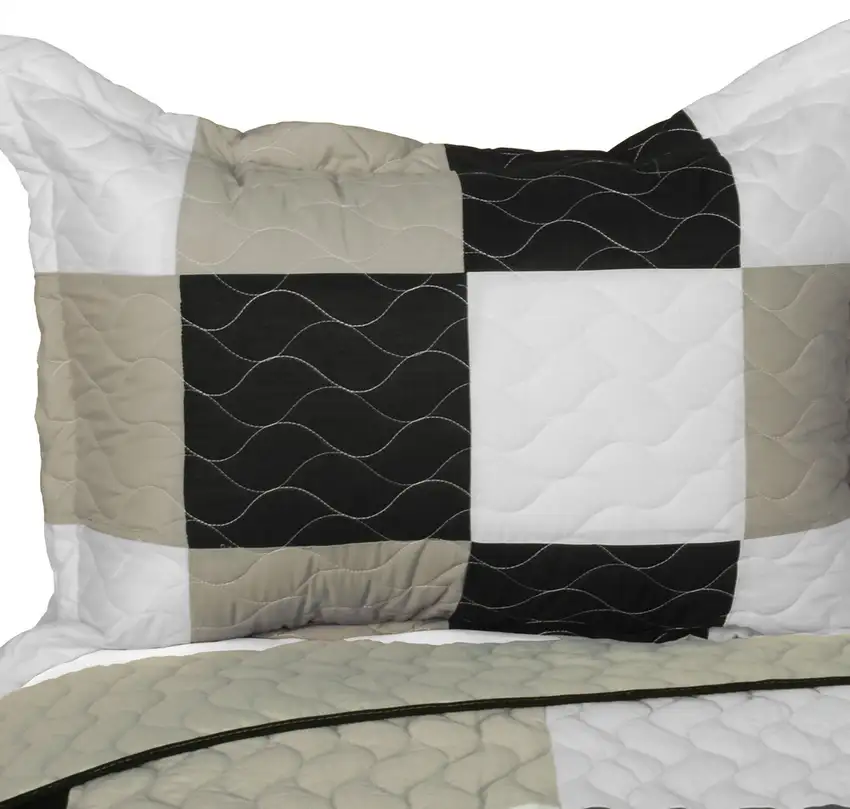City Light - B -  Vermicelli-Quilted Patchwork Plaid Quilt Set Full/Queen Photo 2