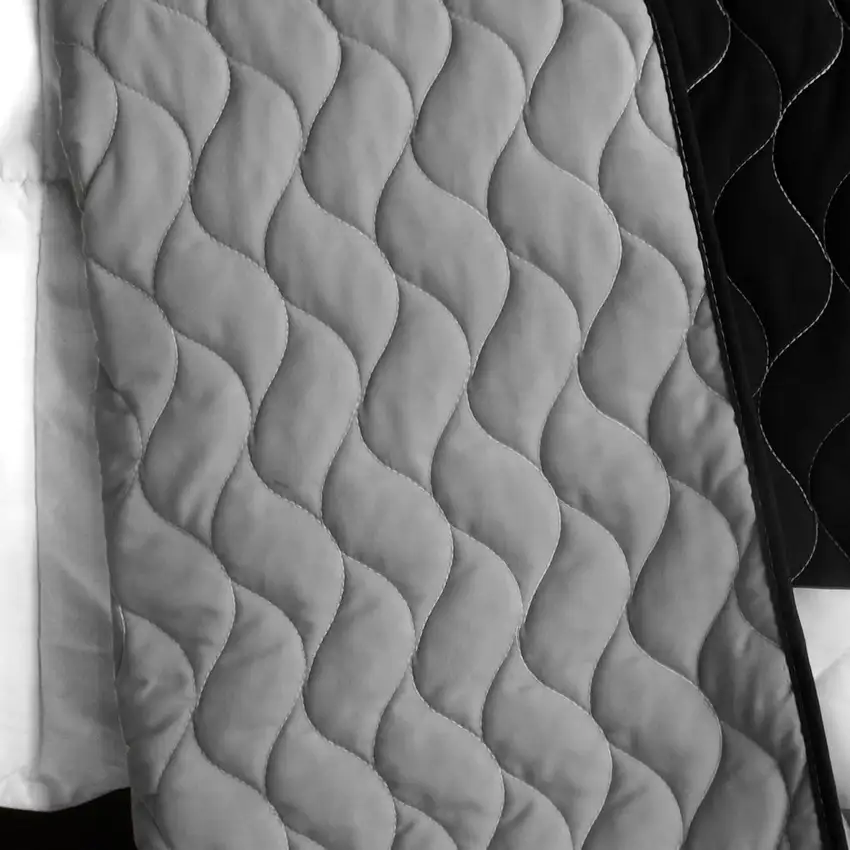 Classical Sentiment -  3PC Vermicelli - Quilted Patchwork Quilt Set (Full/Queen Size) Photo 4