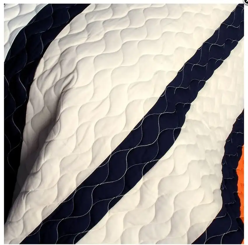 Cross Of Changes  -  3PC Vermicelli-Quilted Patchwork Quilt Set (Full/Queen Size) Photo 2