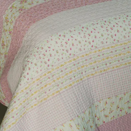 Crystal Soul -  100% Cotton 3PC Vermicelli-Quilted Patchwork Quilt Set (Full/Queen Size) Photo 3