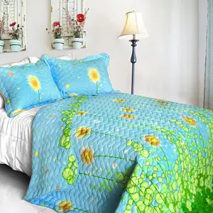 Photo of Dandelion Dancing Night - Cotton 3PC Floral Vermicelli-Quilted Patchwork Quilt Set (King Size)
