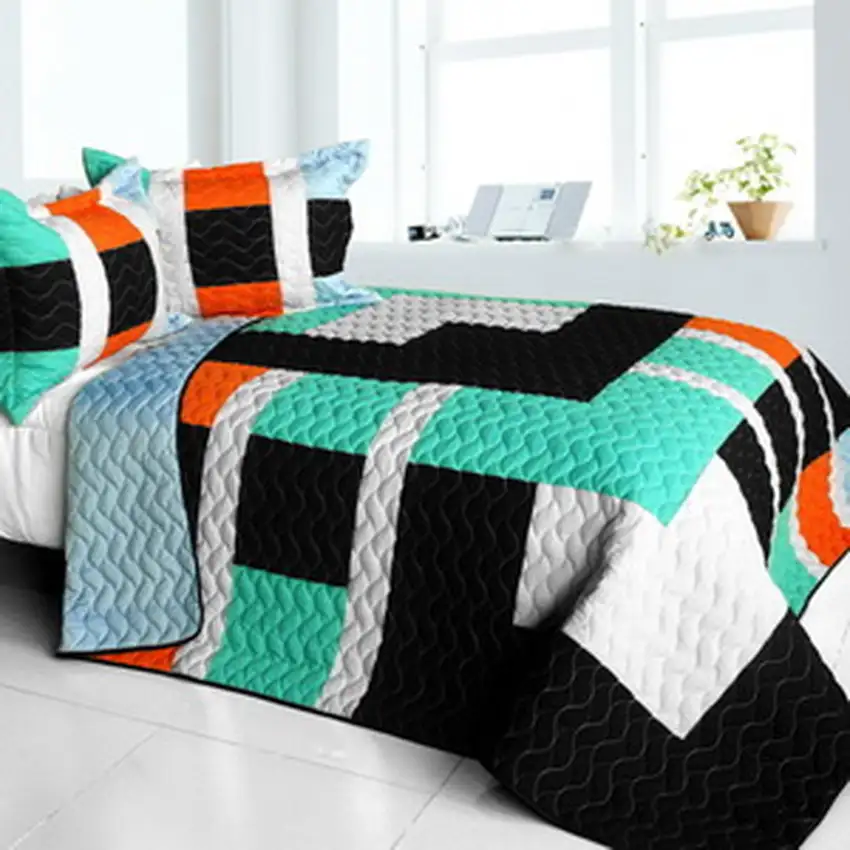 Designer - 2 -  Brand New Vermicelli-Quilted Patchwork Quilt Set Full/Queen Photo 2