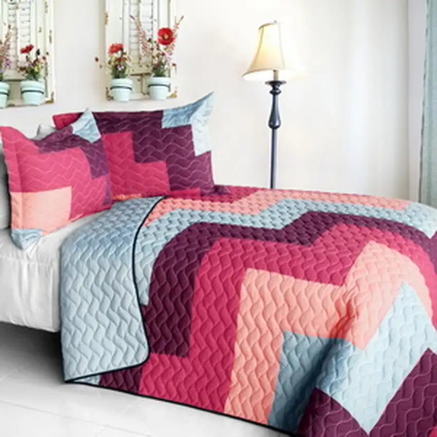 Dream Garden -  Brand New Vermicelli-Quilted Patchwork Quilt Set Full/Queen Photo 2