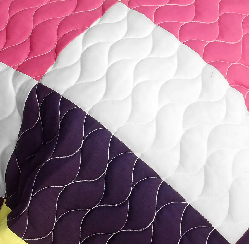 Dressing Case -  3PC Vermicelli - Quilted Patchwork Quilt Set (Full/Queen Size) Photo 5