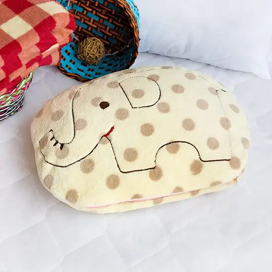 Elephant -  Coral Fleece Throw Blanket Pillow Cushion / Travel Pillow Blanket (30.3 by 44.1 inches) Photo 1