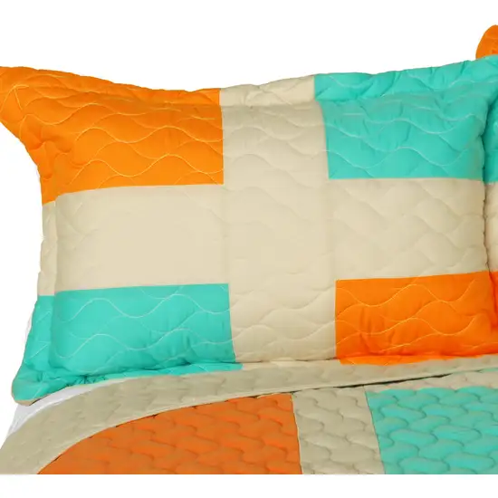 Enjoy Sunshine -  3PC Vermicelli-Quilted Patchwork Quilt Set (Full/Queen Size) Photo 2