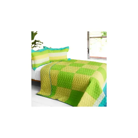 Enjoying Free -  3PC Vermicelli-Quilted Patchwork Quilt Set (Full/Queen Size) Photo 1