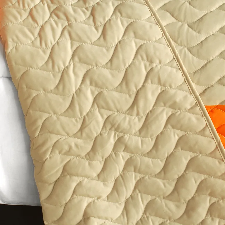 Eyes on Me - 3PC Vermicelli-Quilted Patchwork Quilt Set (Full/Queen Size) Photo 3