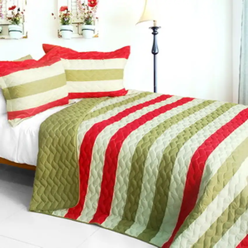 Fashions Connie -  3PC Vermicelli-Quilted Patchwork Quilt Set (Full/Queen Size) Photo 1