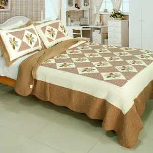 Photo of Fields Of Fortune - 100% Cotton 3PC Vermicelli-Quilted Patchwork Quilt Set (Full/Queen Size)