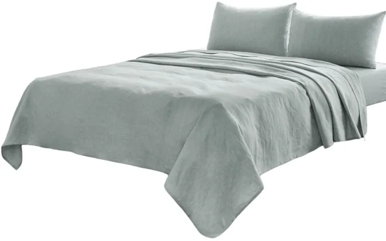 Four Piece Linen Sheet Set Photo 3