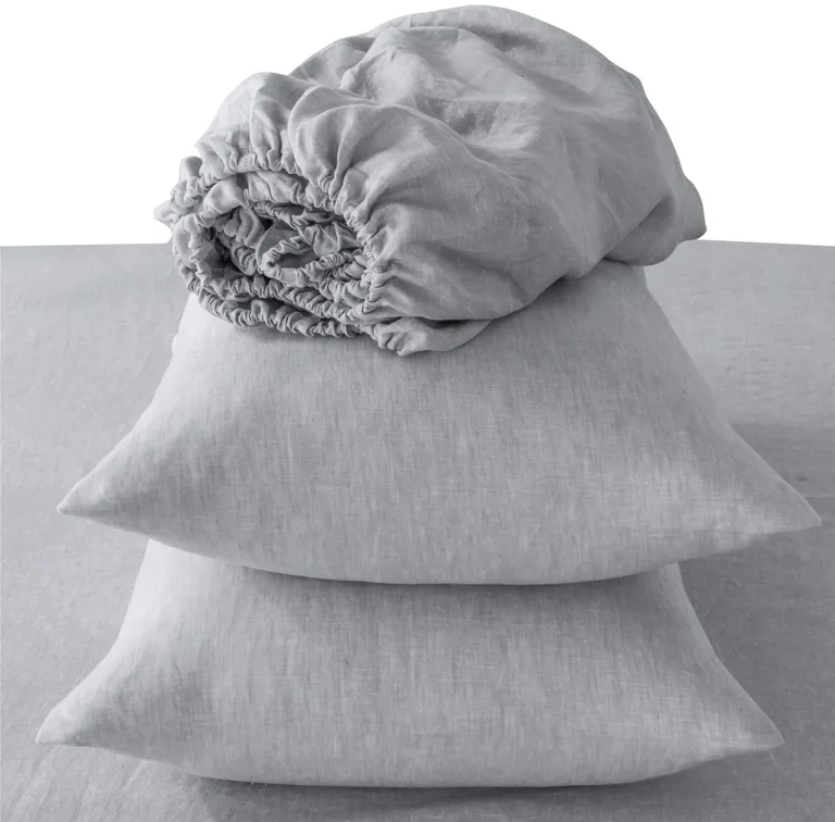 Four Piece Linen Sheet Set Photo 2