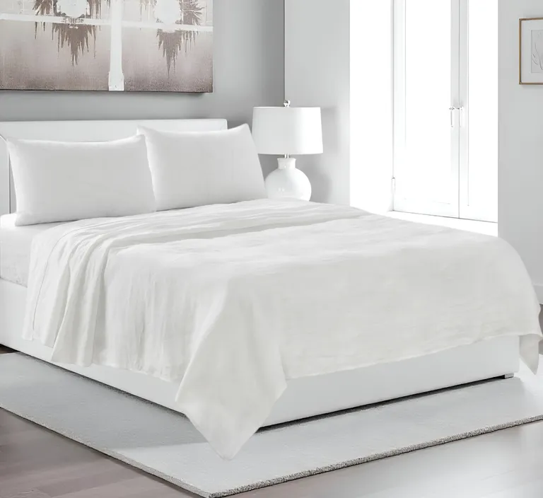 Four Piece Linen Sheet Set Photo 2