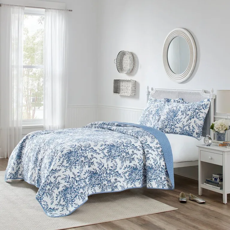 Full/Queen 3 Piece Bed In A Bag Reversible Blue White Floral Cotton Quilt Set Photo 1