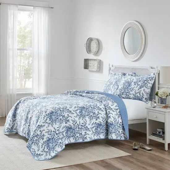 Full/Queen 3 Piece Bed In A Bag Reversible Blue White Floral Cotton Quilt Set Photo 1