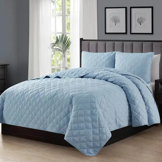 Full/Queen 3-Piece Light Blue Polyester Microfiber Reversible Diamond Quilt Set Photo 2