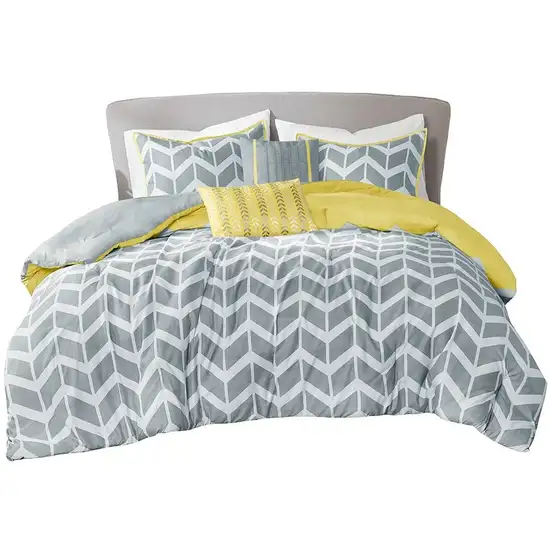 Full / Queen size Reversible Comforter Set in Grey White Yellow Chevron Stripe Photo 2