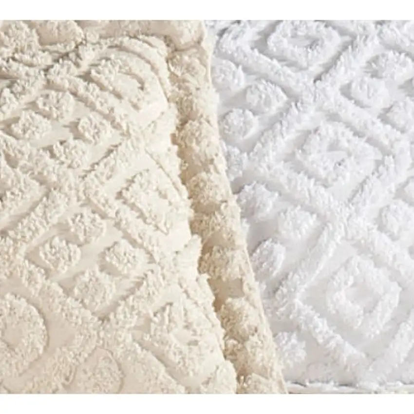 Full size Diamond Pattern Cotton Chenille Bedspread in White Photo 2
