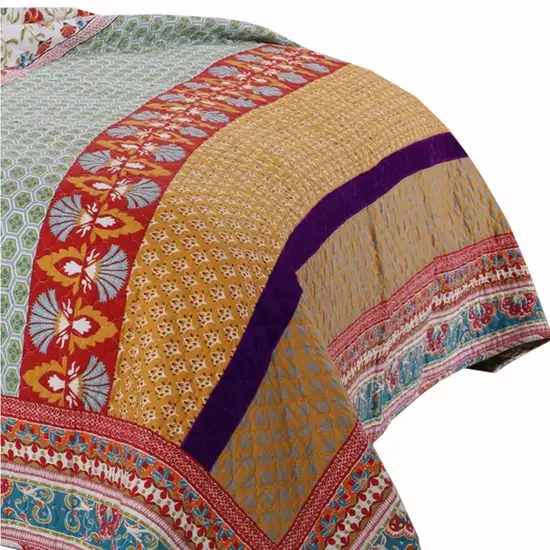 Geometric and Floral Print Full Size Quilt Set with 2 Shams Photo 3