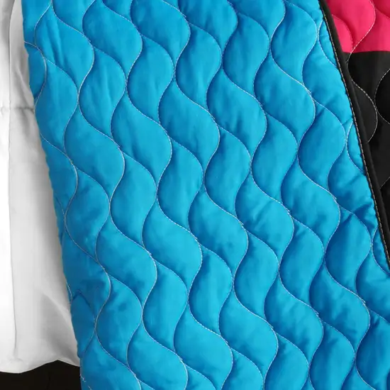 Gonna Lie -  Vermicelli-Quilted Patchwork Geometric Quilt Set Full/Queen Photo 3