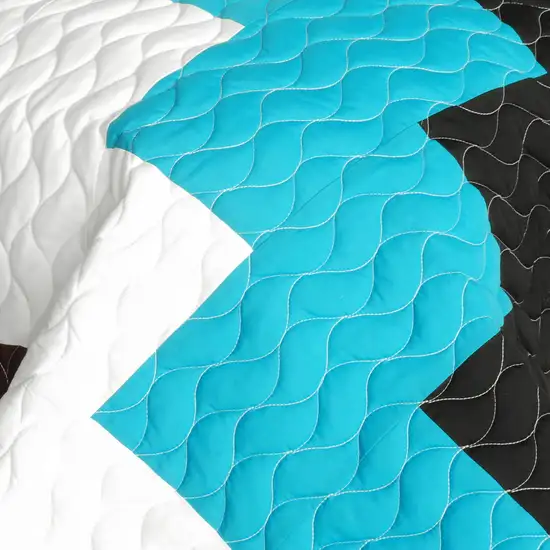 Gonna Lie -  Vermicelli-Quilted Patchwork Geometric Quilt Set Full/Queen Photo 4