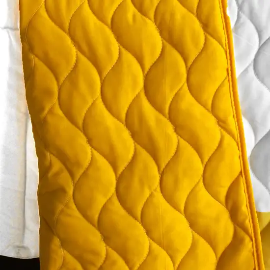 Gorgeous Sunshine -  Vermicelli-Quilted Patchwork Plaid Quilt Set Full/Queen Photo 2