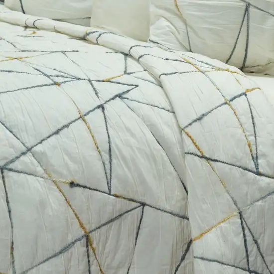 Gray And Ivory Abstract King Quilt Photo 4