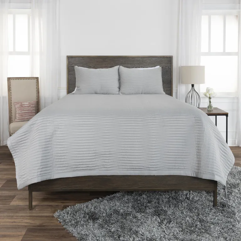 Grey King Microfiber 300 Thread Count Machine Washable Down Alternative Comforter Photo 4
