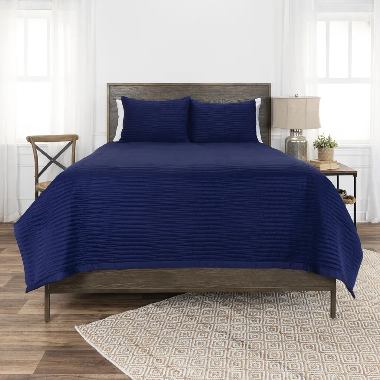 King Microfiber 300 Thread Count Machine Washable Down Alternative Comforter Photo 4