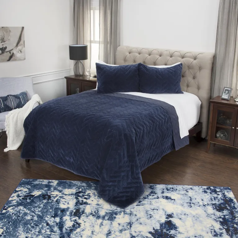 Queen 100% Cotton 300 Thread Count Dry Clean Only Down Alternative Comforter Photo 5