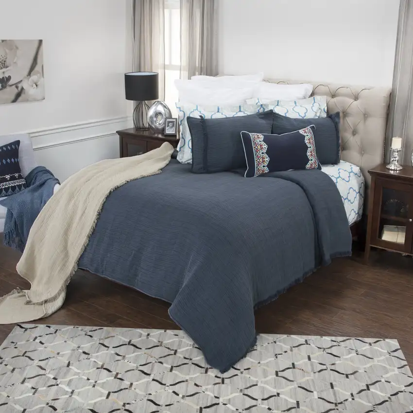 Indigo Queen 100% Cotton 300 Thread Count Machine Washable Down Alternative Comforter Photo 8