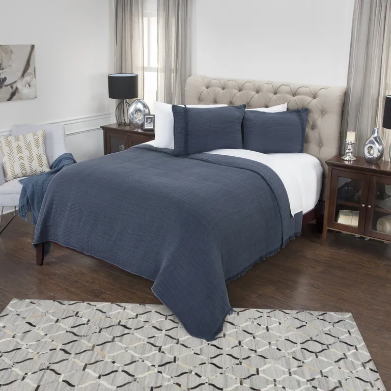 Queen 100% Cotton 300 Thread Count Machine Washable Down Alternative Comforter Photo 4