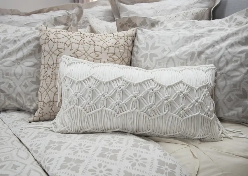 Ivory Queen Cotton Washable Polyester Down Alternative Comforter Set With Two Shams Photo 8