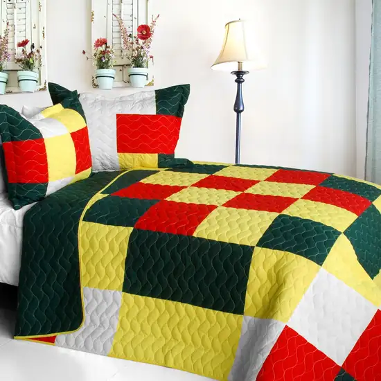 Ixora Chinensis -  Vermicelli-Quilted Patchwork Plaid Quilt Set Full/Queen Photo 1